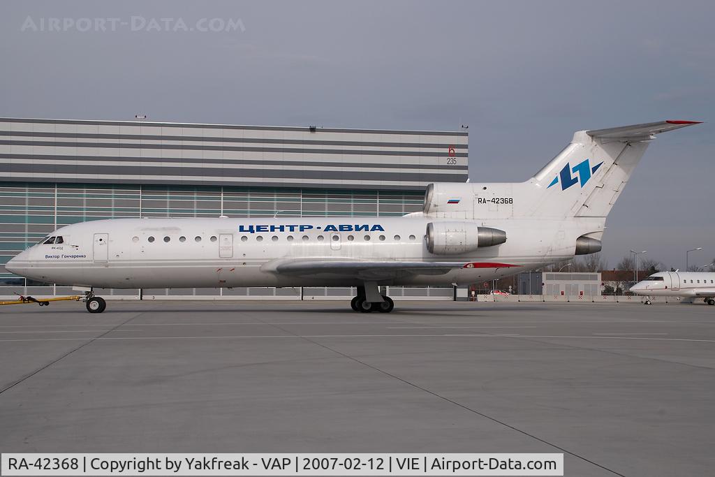 RA-42368, 1989 Yakovlev Yak-42D C/N 4520422914166, Centeravia Yakovlev 42