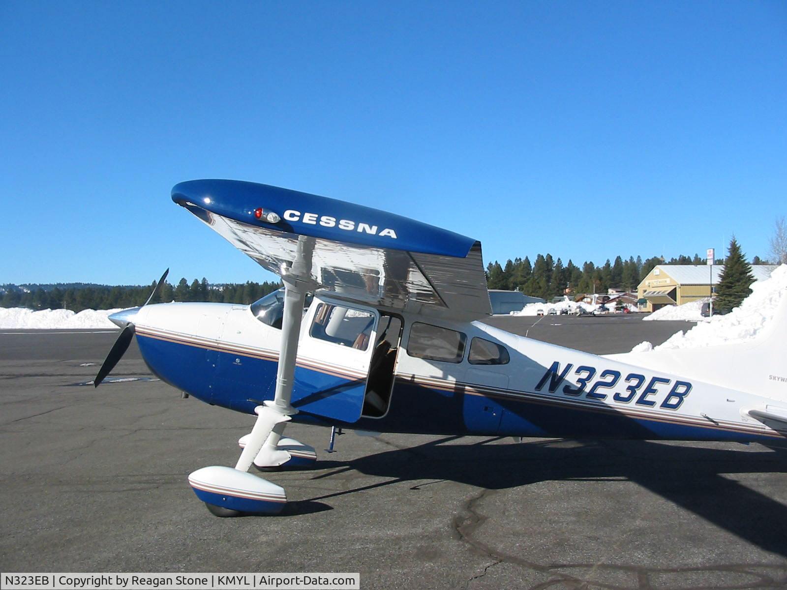 N323EB, 1968 Cessna A185E Skywagon 185 C/N 1851399, Wheel Panty Snow Flyer