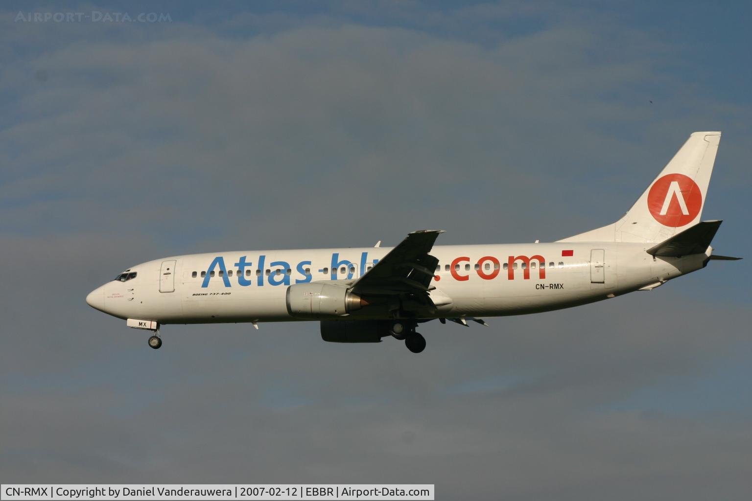 CN-RMX, 1992 Boeing 737-4B6 C/N 26526, final to rwy 25L