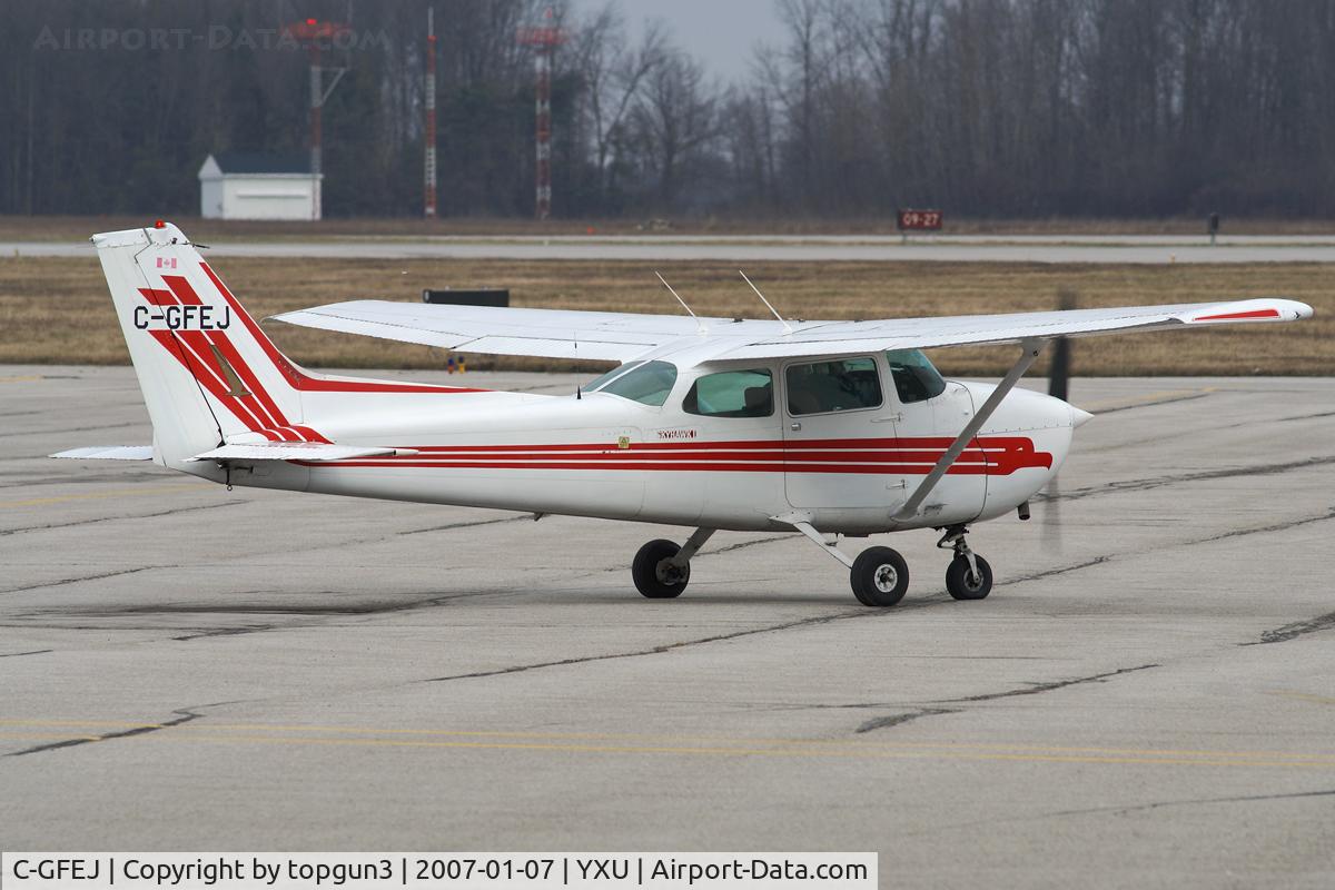 C-GFEJ, 1980 Cessna 172N C/N 172-73774, Taxiing on Ramp 2.