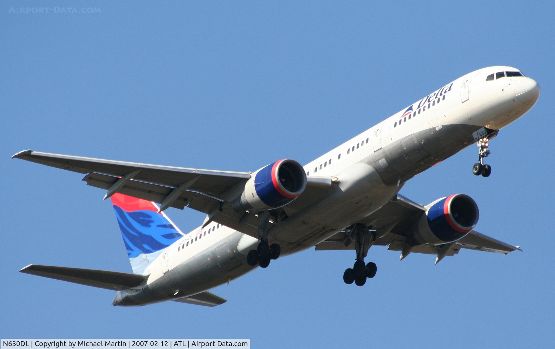 N630DL, 1987 Boeing 757-232 C/N 22920, On final for Runway 9R