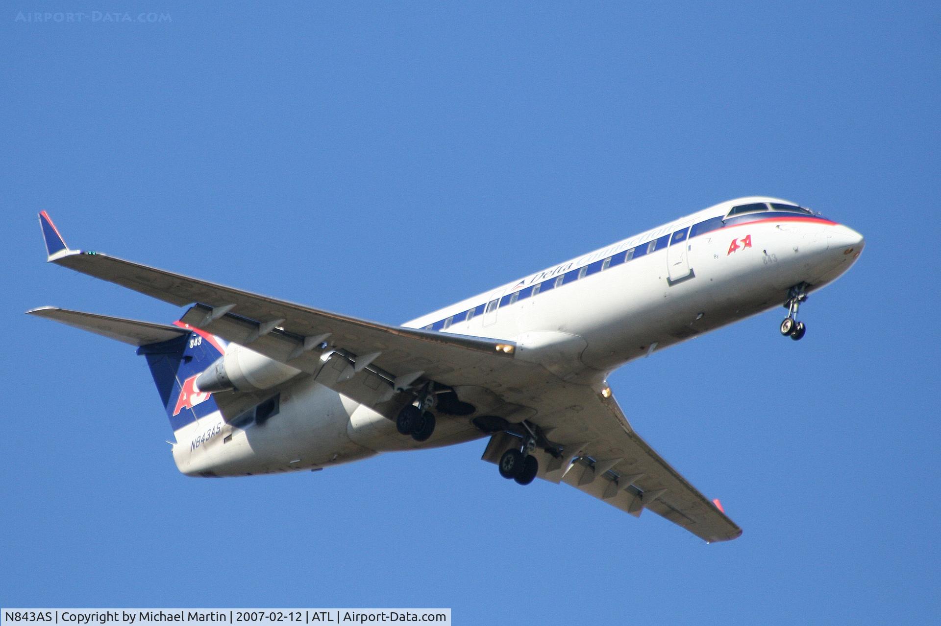 N843AS, 1999 Bombardier CRJ-200ER (CL-600-2B19) C/N 7310, On final for Runway 9R