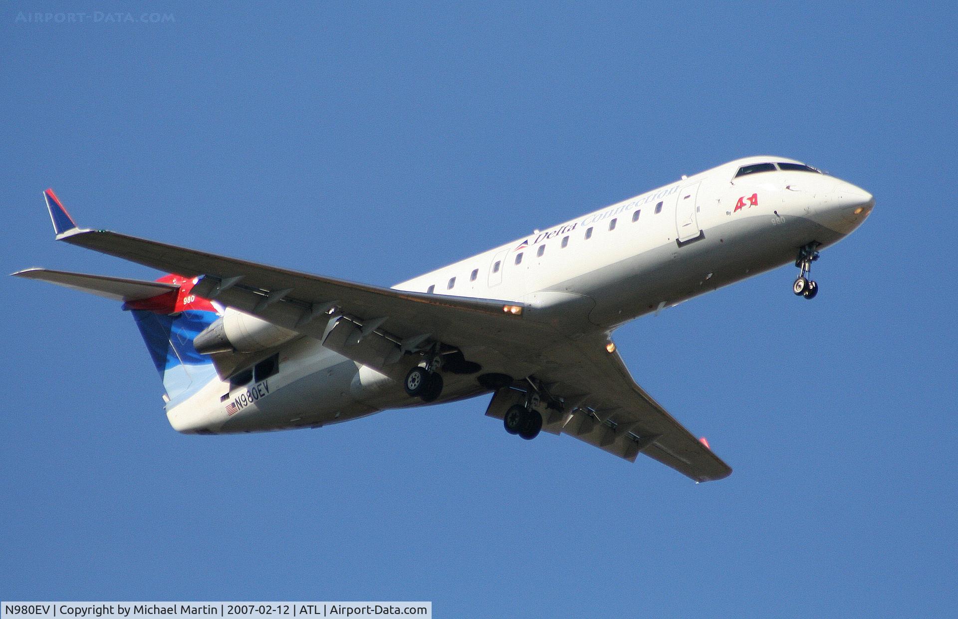 N980EV, 2003 Bombardier CRJ-200ER (CL-600-2B19) C/N 7759, On final for Runway 9R