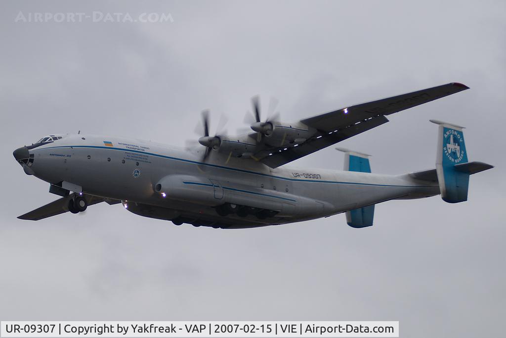 UR-09307, 1974 Antonov An-22A C/N 043481244, Antonov Design Bureau Antonov 22