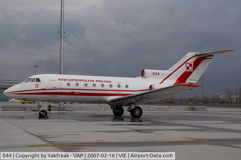 044, 1978 Yakovlev Yak-40 C/N 9840659, Polish Air Force Yakovlev 40