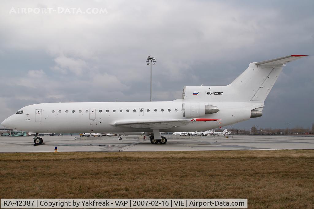 RA-42387, Yakovlev Yak-42D C/N 4520424016436, Centreavia Yakovlev 42