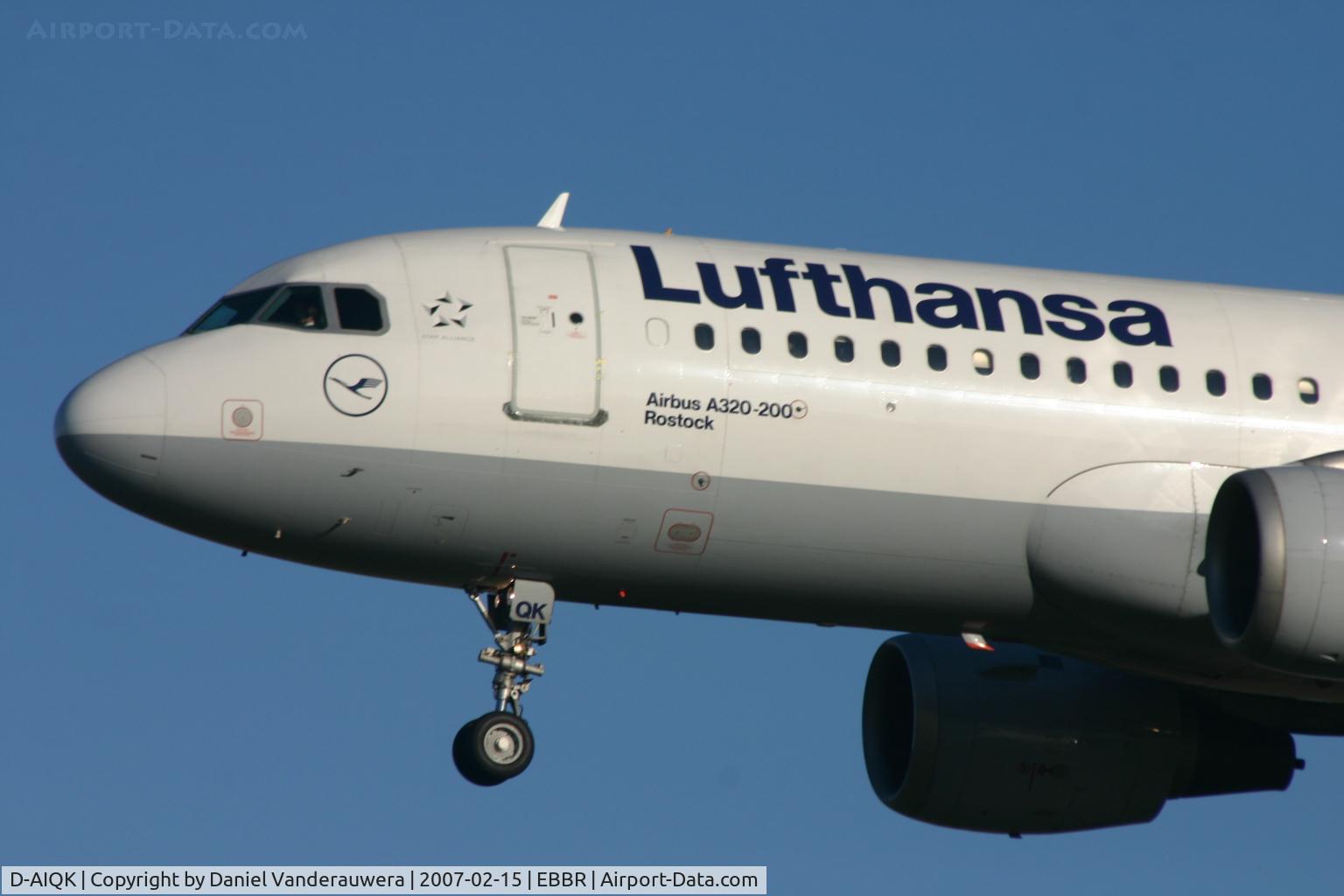 D-AIQK, 1991 Airbus A320-211 C/N 0218, final to rwy 25L
