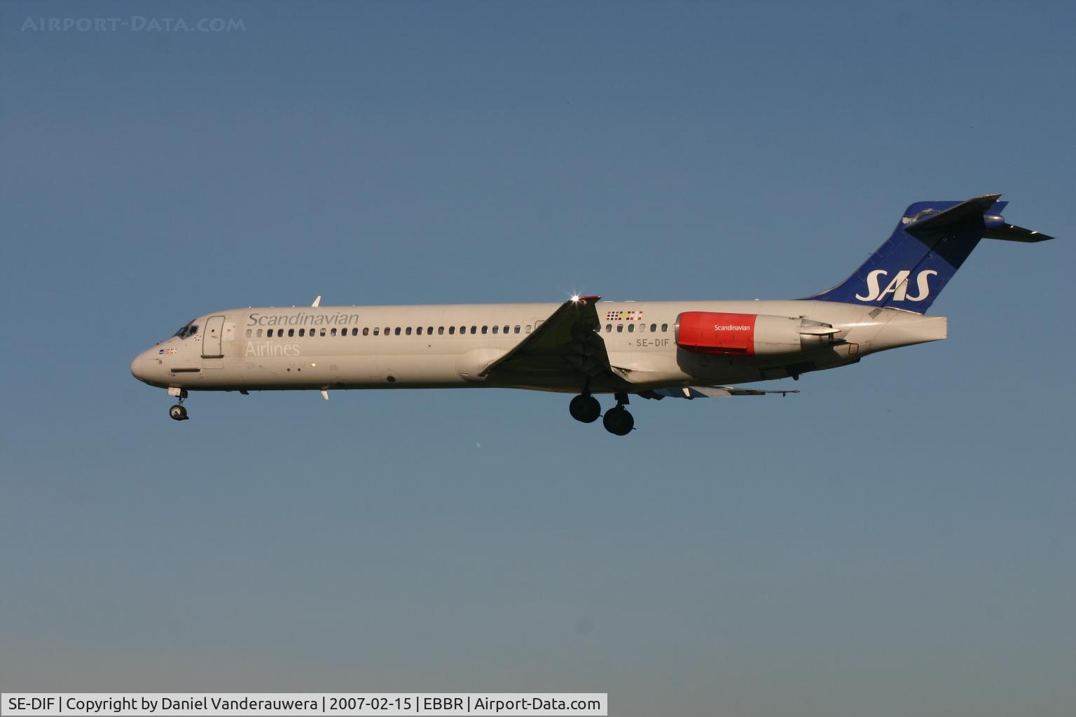 SE-DIF, 1989 McDonnell Douglas MD-87 (DC-9-87) C/N 49606, arrival of flight SK593 from CPH