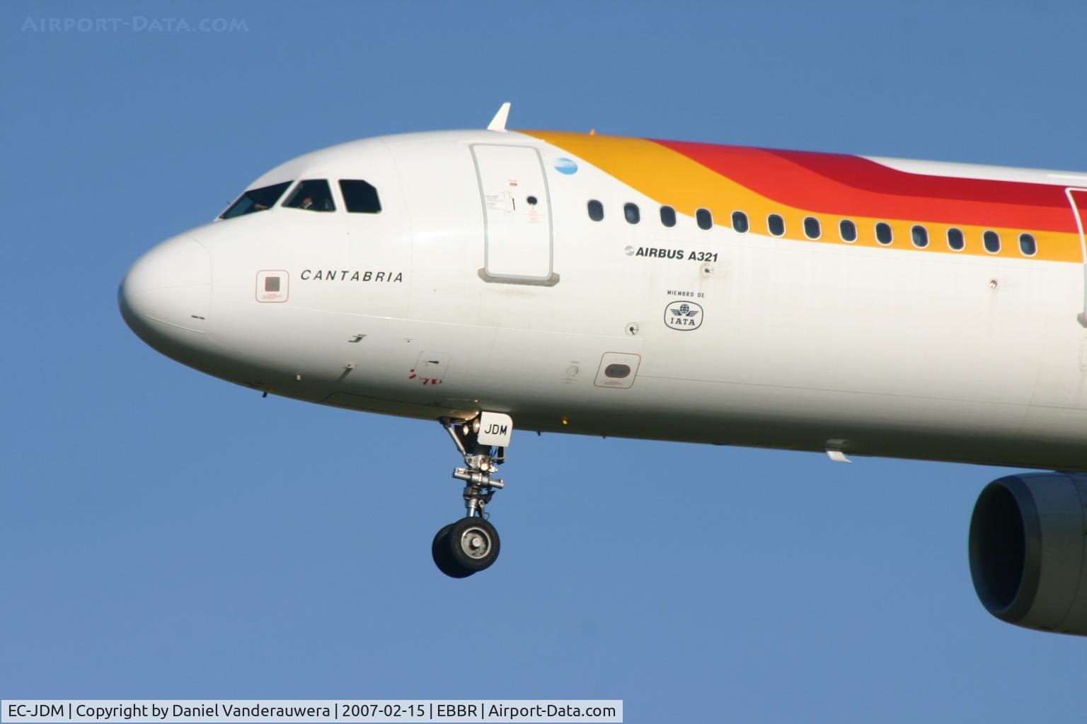 EC-JDM, 2004 Airbus A321-211 C/N 2357, arrival of flight IB3206 from MAD
