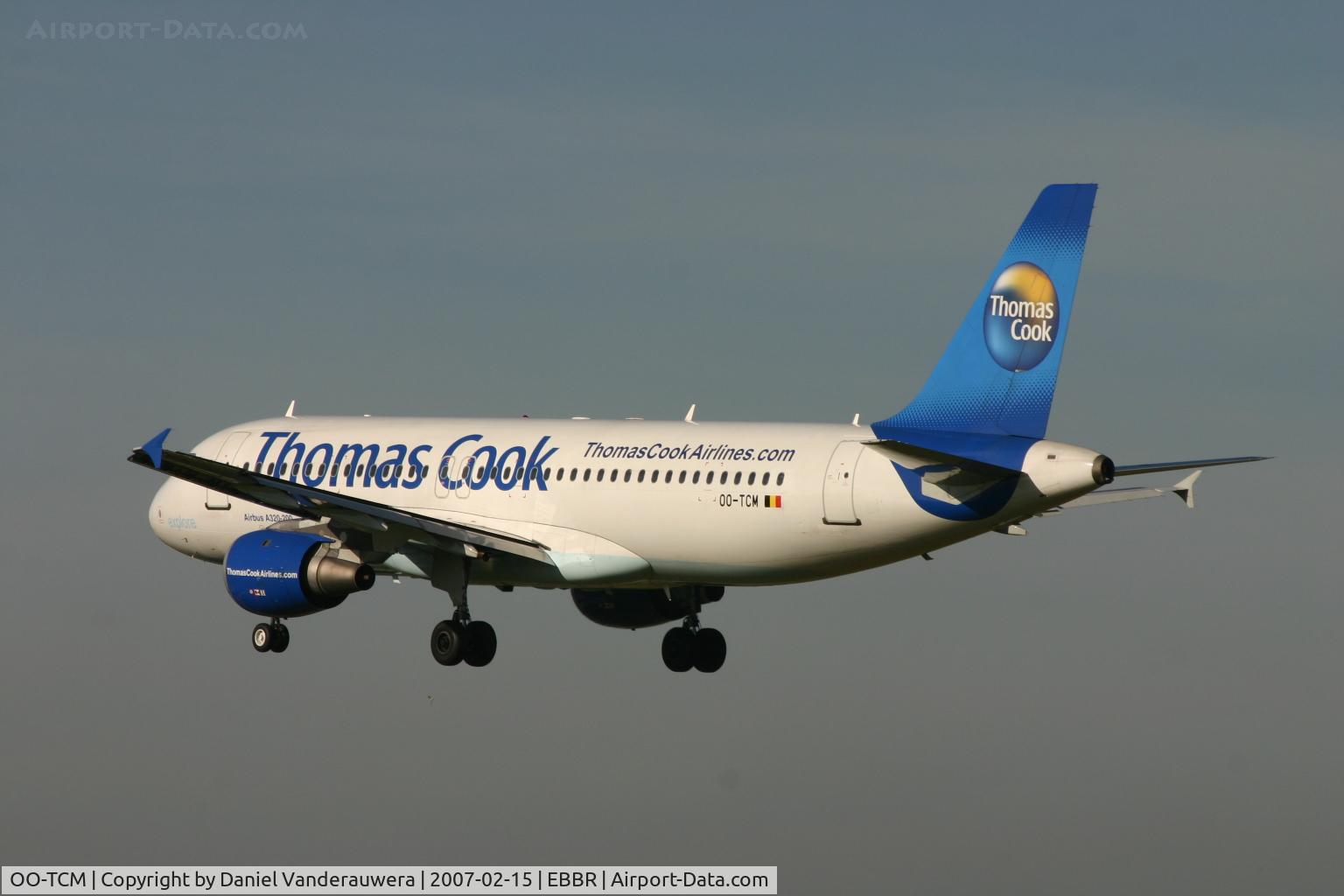 OO-TCM, 1993 Airbus A320-212 C/N 420, short to land on rwy 25L