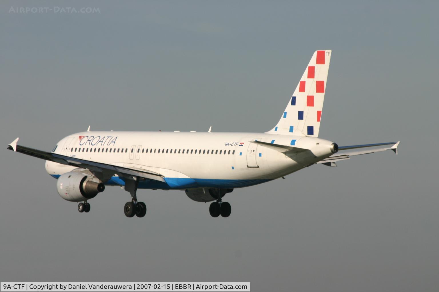 9A-CTF, 1991 Airbus A320-211 C/N 258, shortly to land on rwy 25L
