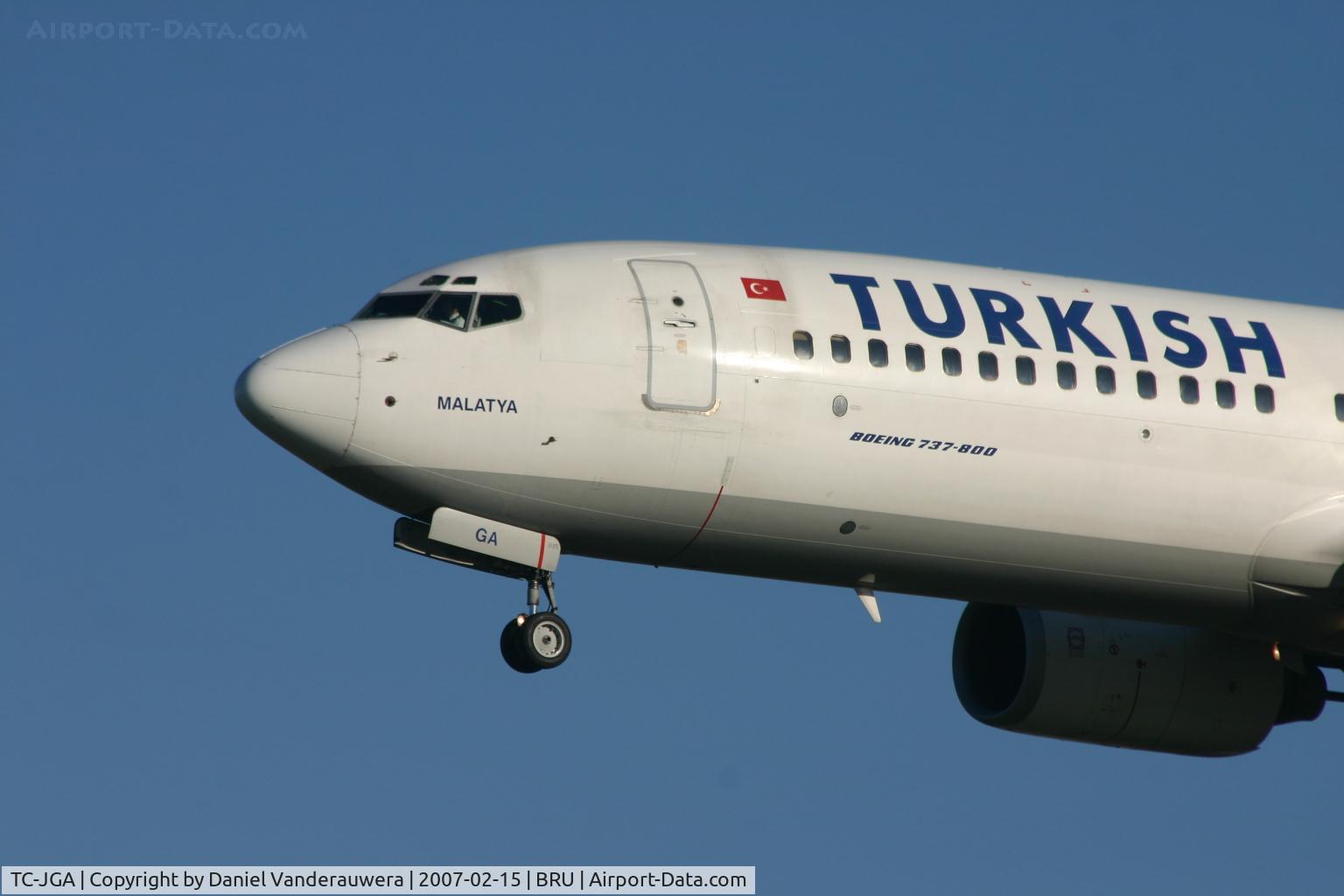 TC-JGA, 2000 Boeing 737-8F2 C/N 29785, flight TK1937