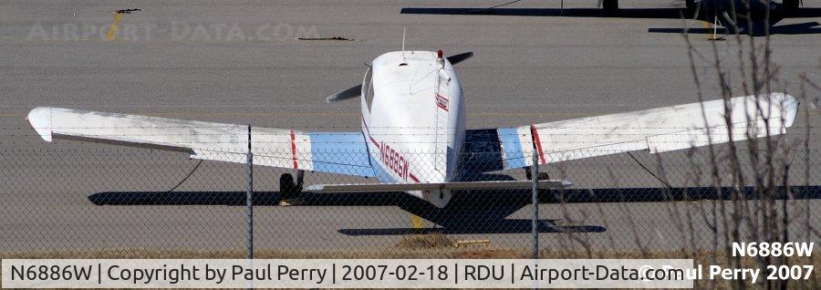 N6886W, 1965 Piper PA-28-140 C/N 28-21042, This Piper shows a bit of wear