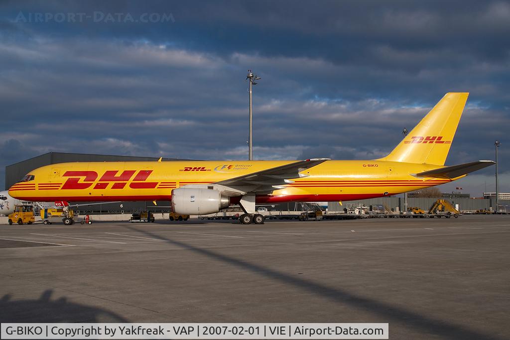 G-BIKO, 1985 Boeing 757-236/SF C/N 22187, European Air Transport Boeing 757-200 in DHL colors