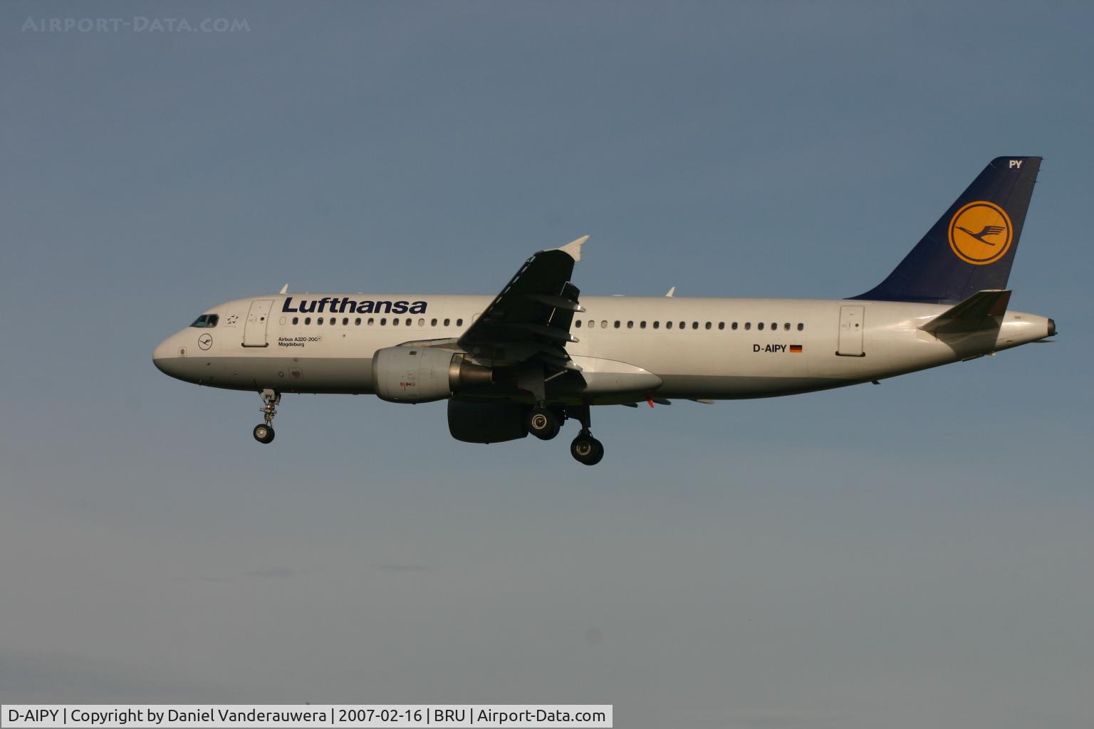 D-AIPY, 1991 Airbus A320-211 C/N 161, MAGDEBURG is descending to rwy 25L