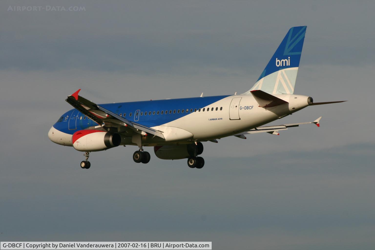 G-DBCF, 2005 Airbus A319-131 C/N 2466, shortly to land on rwy 25L