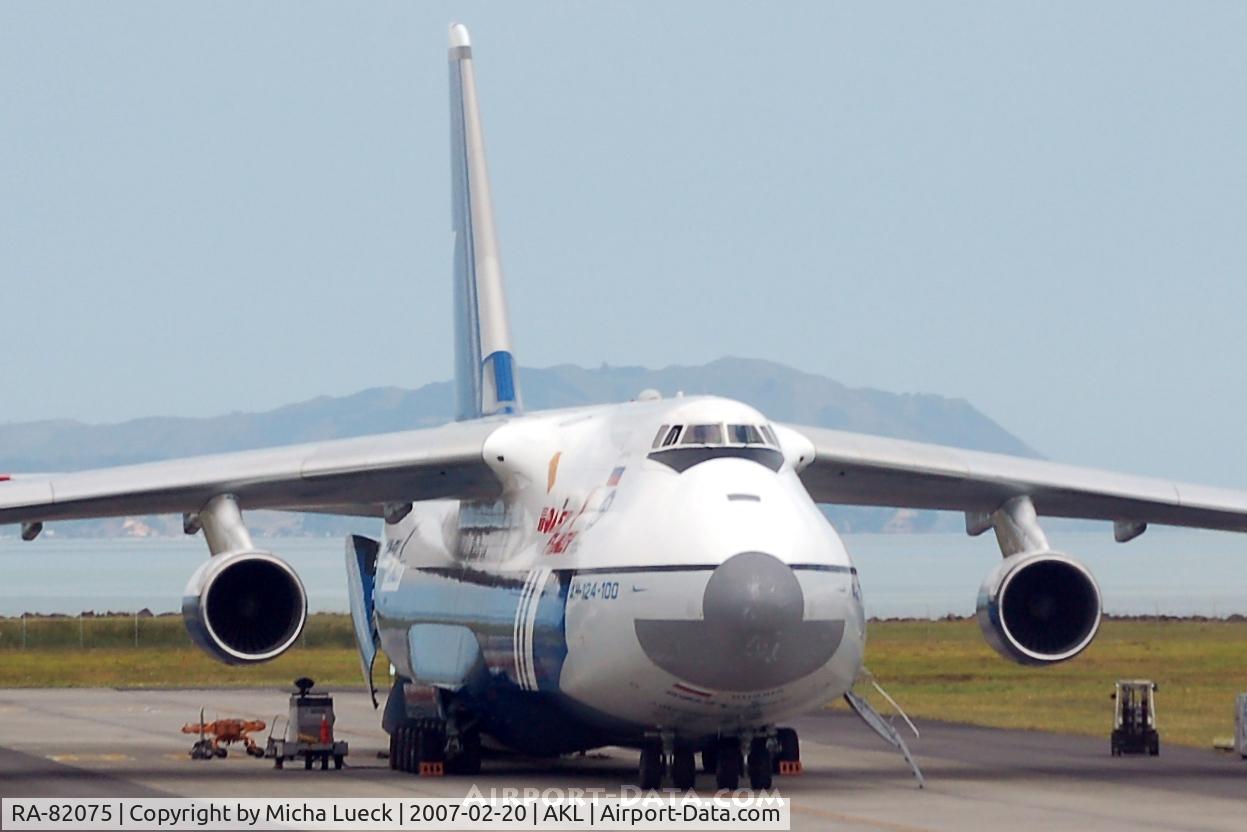 RA-82075, 1994 Antonov An-124-100 Ruslan C/N 9773053459147, A very rare visitor in Auckland!