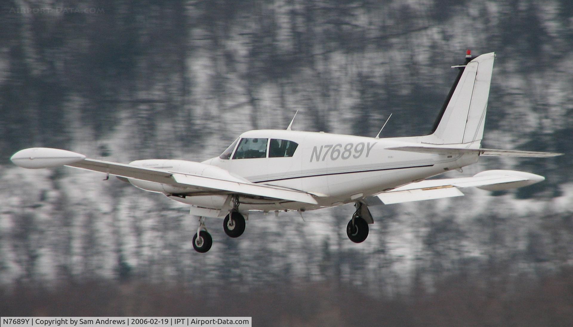 N7689Y, 1965 Piper PA-30 Twin Comanche C/N 30-769, Why this guy is up here in the north country from Naples, FL is beyond me.