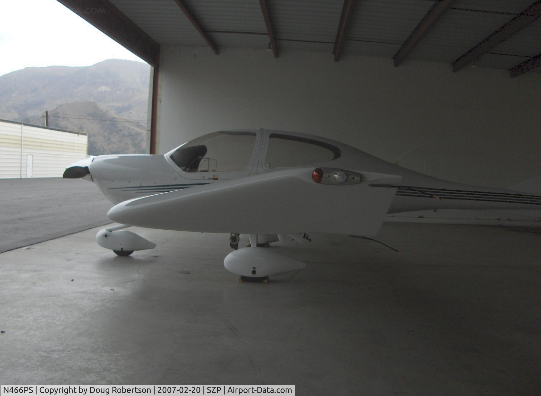 N466PS, 2005 Diamond DA-40 Diamond Star C/N 40.464, 2005 Diamond DA 40-180 DIAMOND STAR, Lycoming IO-360 180 Hp, turned up wingtips