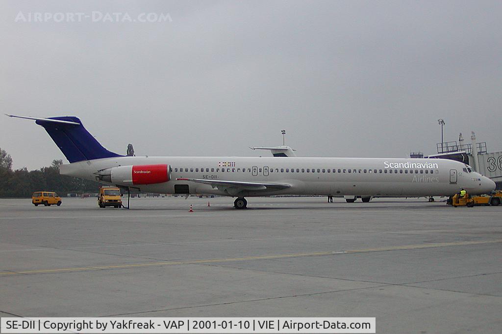 SE-DII, 1989 McDonnell Douglas MD-82 (DC-9-82) C/N 49909, SAS MD80