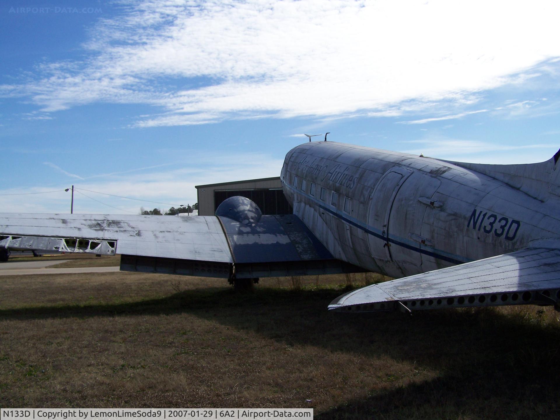 N133D, 1942 Douglas DC3C-S1C3G (C-47A) C/N 19394, This shot was taken during a quick stop at Griffin.
