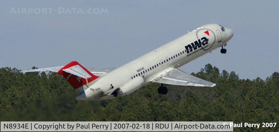 N8934E, 1968 Douglas DC-9-31 C/N 47143, And off she goes...