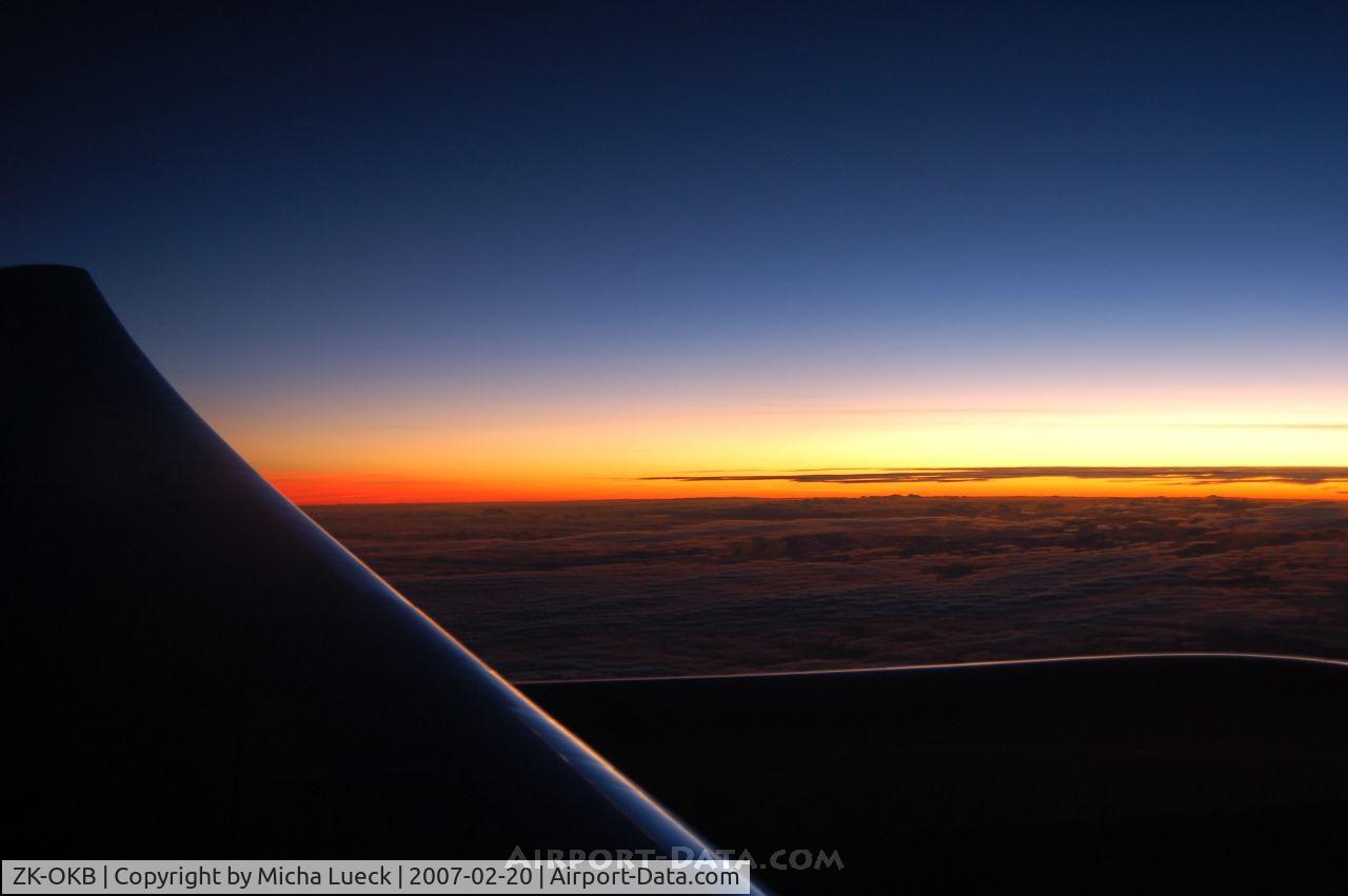 ZK-OKB, 2005 Boeing 777-219/ER C/N 34376, Beautiful sunrise on the way from NRT to CHC