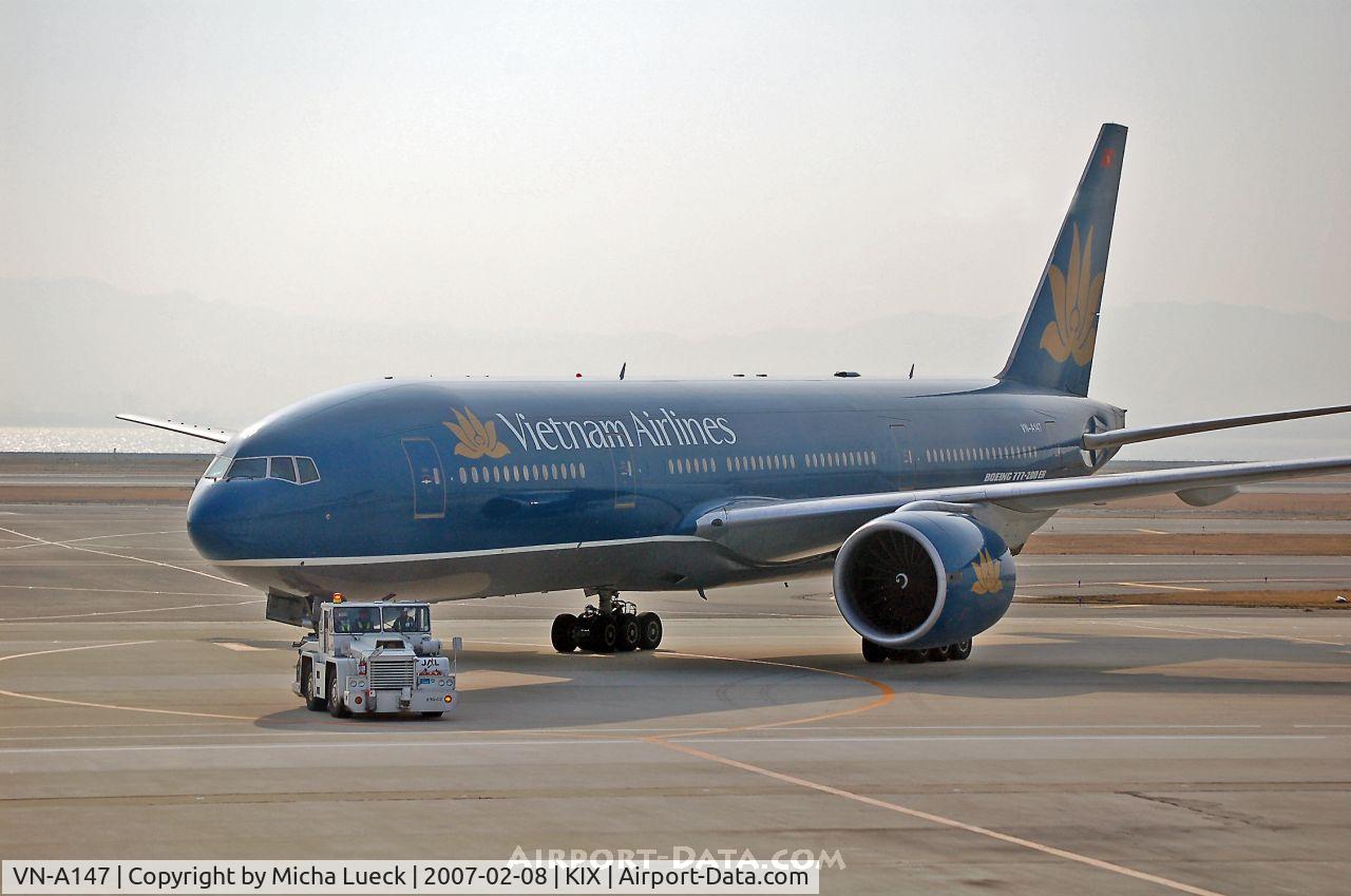 VN-A147, 1998 Boeing 777-2Q8/ER C/N 27607, At Kansai