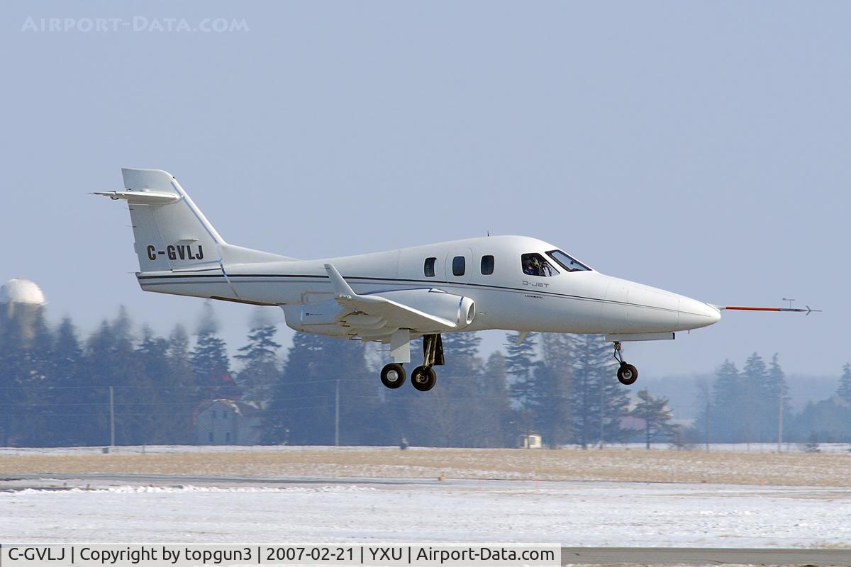C-GVLJ, 2006 Diamond D-JET C/N DJ1 - 0001, Doing a long landing over RWY15.