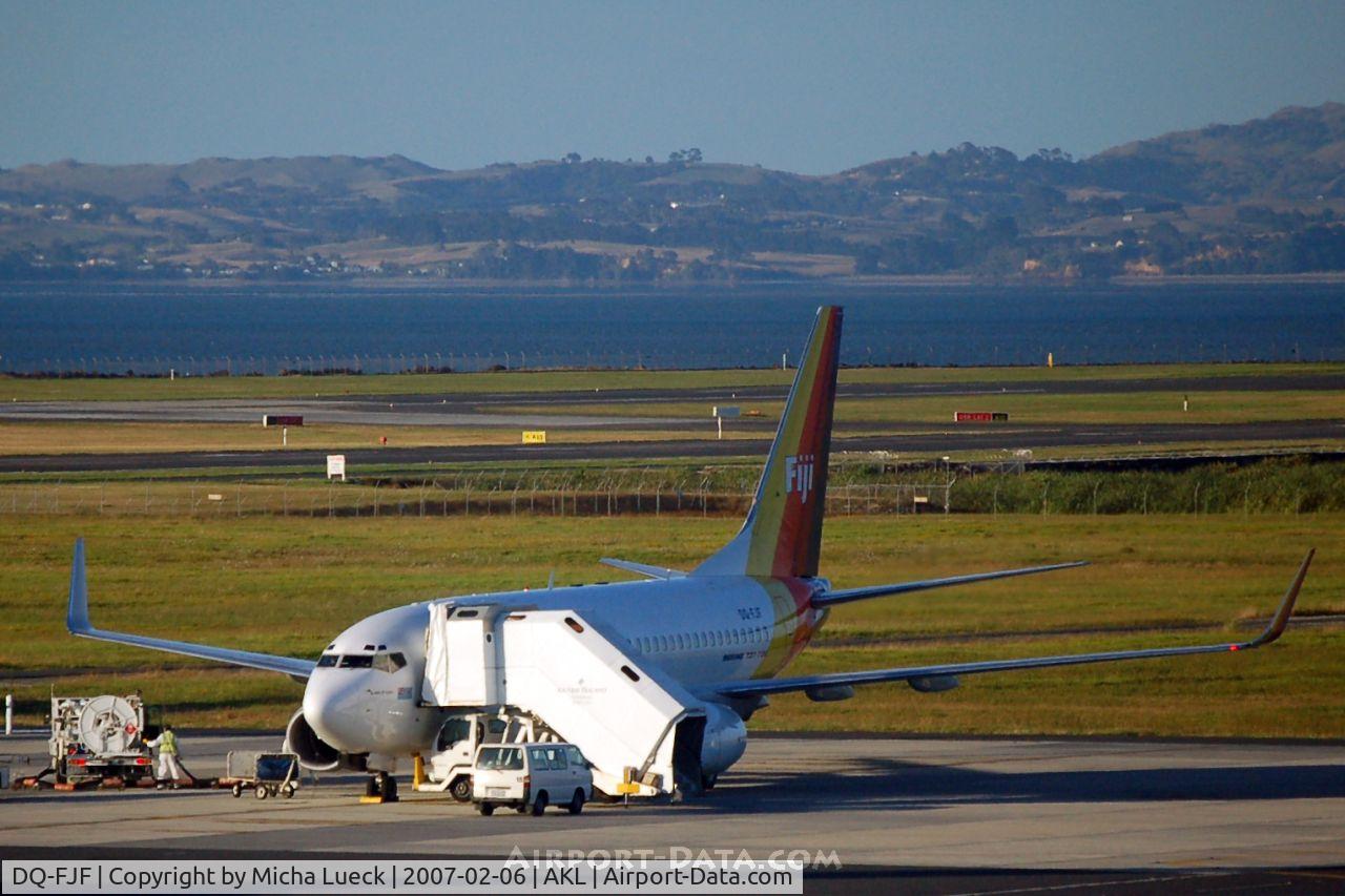 DQ-FJF, 1998 Boeing 737-7X2 C/N 28878, in Auckland