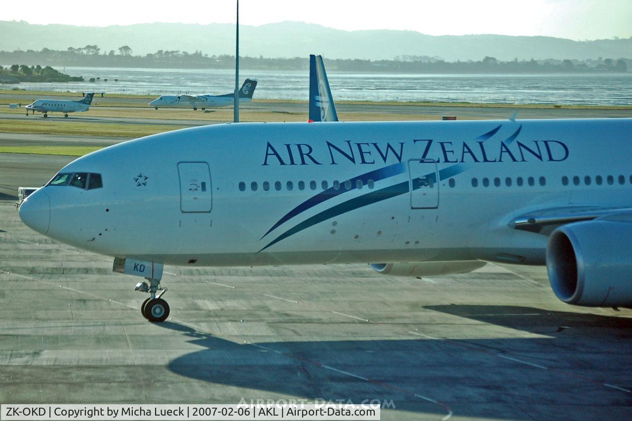 ZK-OKD, 2006 Boeing 777-219/ER C/N 29401, In Auckland