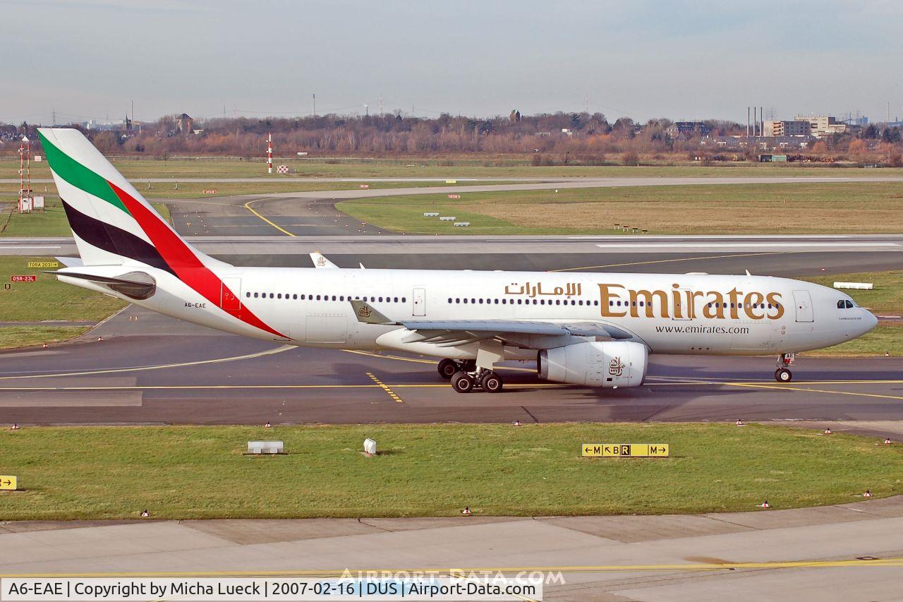 A6-EAE, 2001 Airbus A330-243 C/N 384, Taxiing to the runway