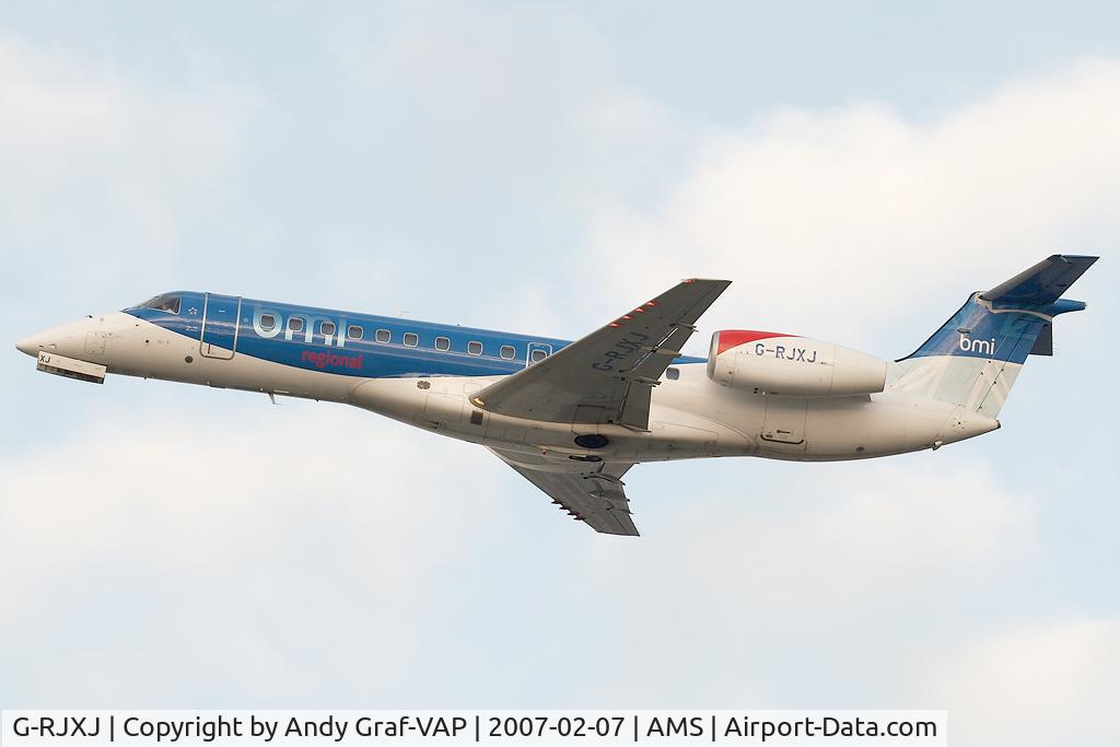 G-RJXJ, 2001 Embraer ERJ-135ER (EMB-135ER) C/N 145473, British Midland EMB135