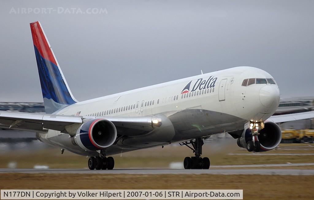 N177DN, 1991 Boeing 767-332 C/N 25122, Boeing 767-332ER