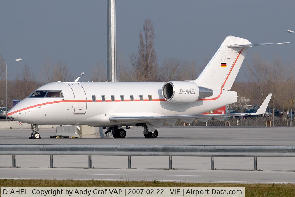 D-AHEI, 2000 Bombardier Challenger 604 (CL-600-2B16) C/N 5463, CL604