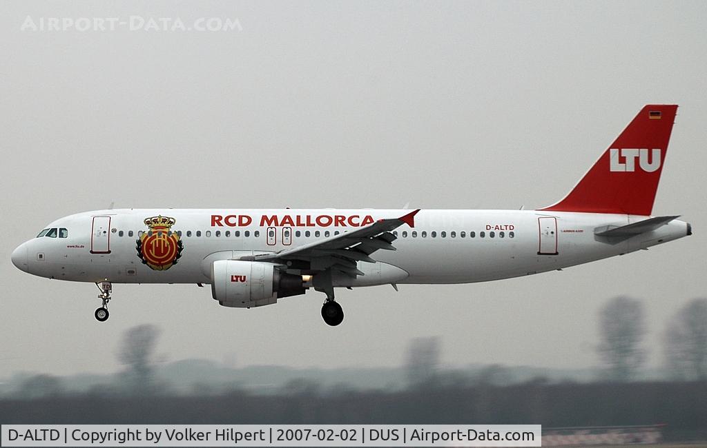 D-ALTD, 2001 Airbus A320-214 C/N 1493, Airbus A320-214