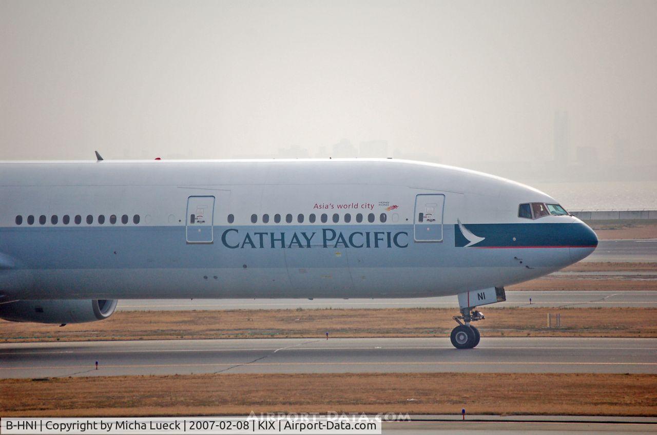 B-HNI, 1999 Boeing 777-367 C/N 27508, Close-up
