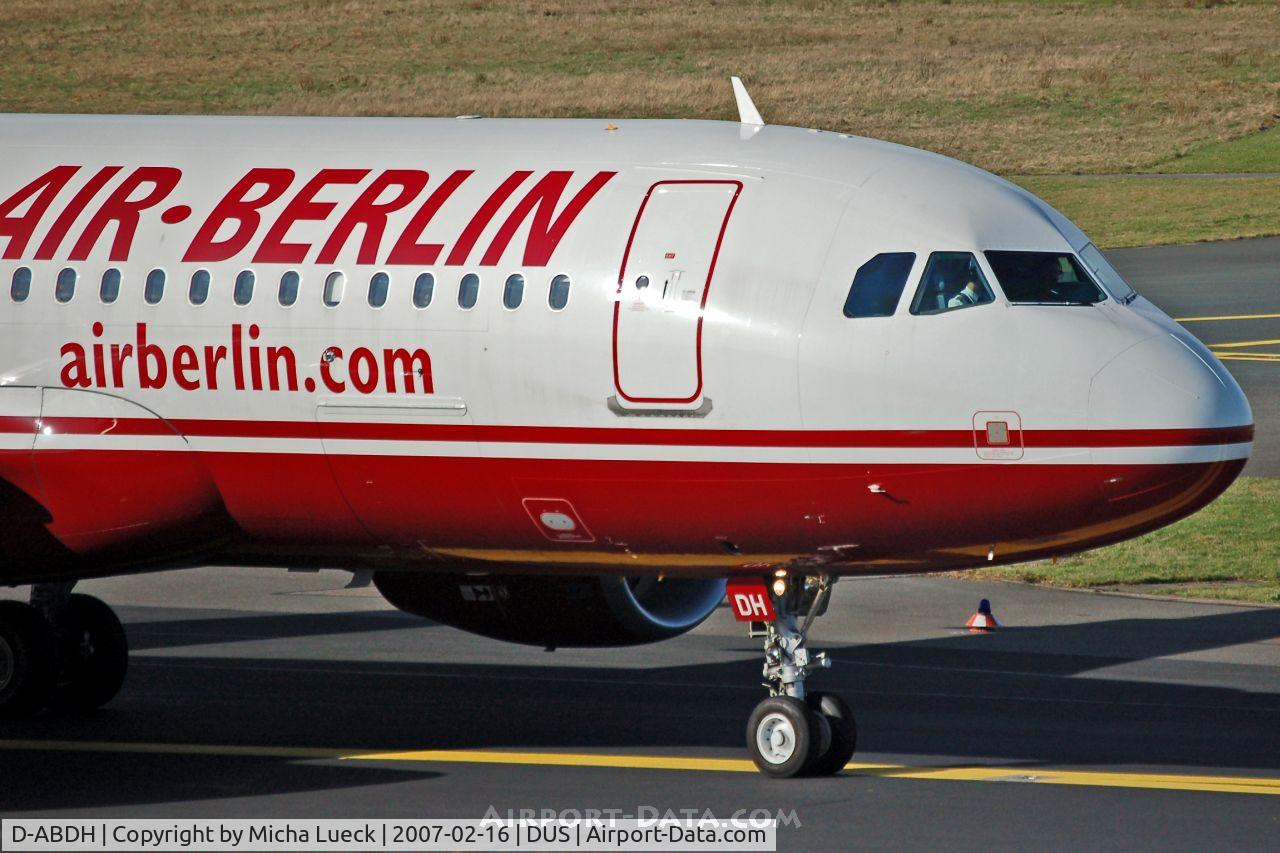 D-ABDH, 2006 Airbus A320-214 C/N 2846, Taxiing to the runway