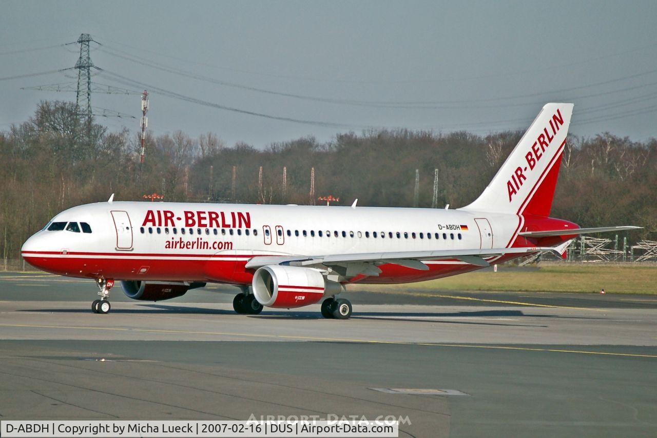 D-ABDH, 2006 Airbus A320-214 C/N 2846, Lined up for take-off