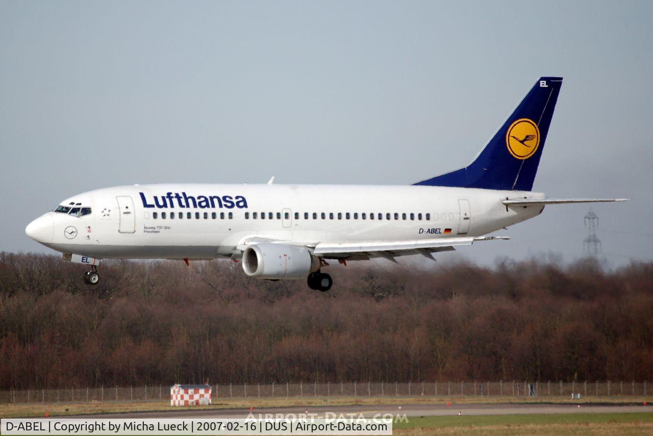 D-ABEL, 1991 Boeing 737-330 C/N 25415, Battling with strong cross wind