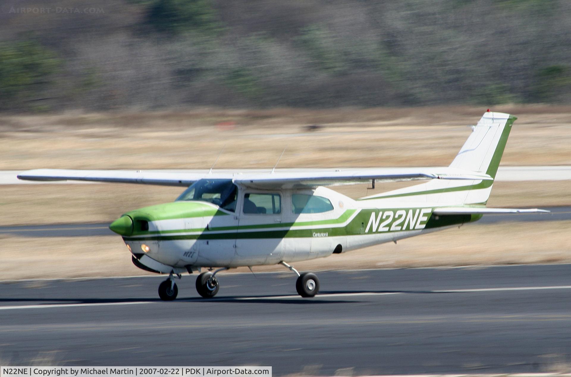 N22NE, 1975 Cessna 210L Centurion C/N 21060908, Landing Runway 34
