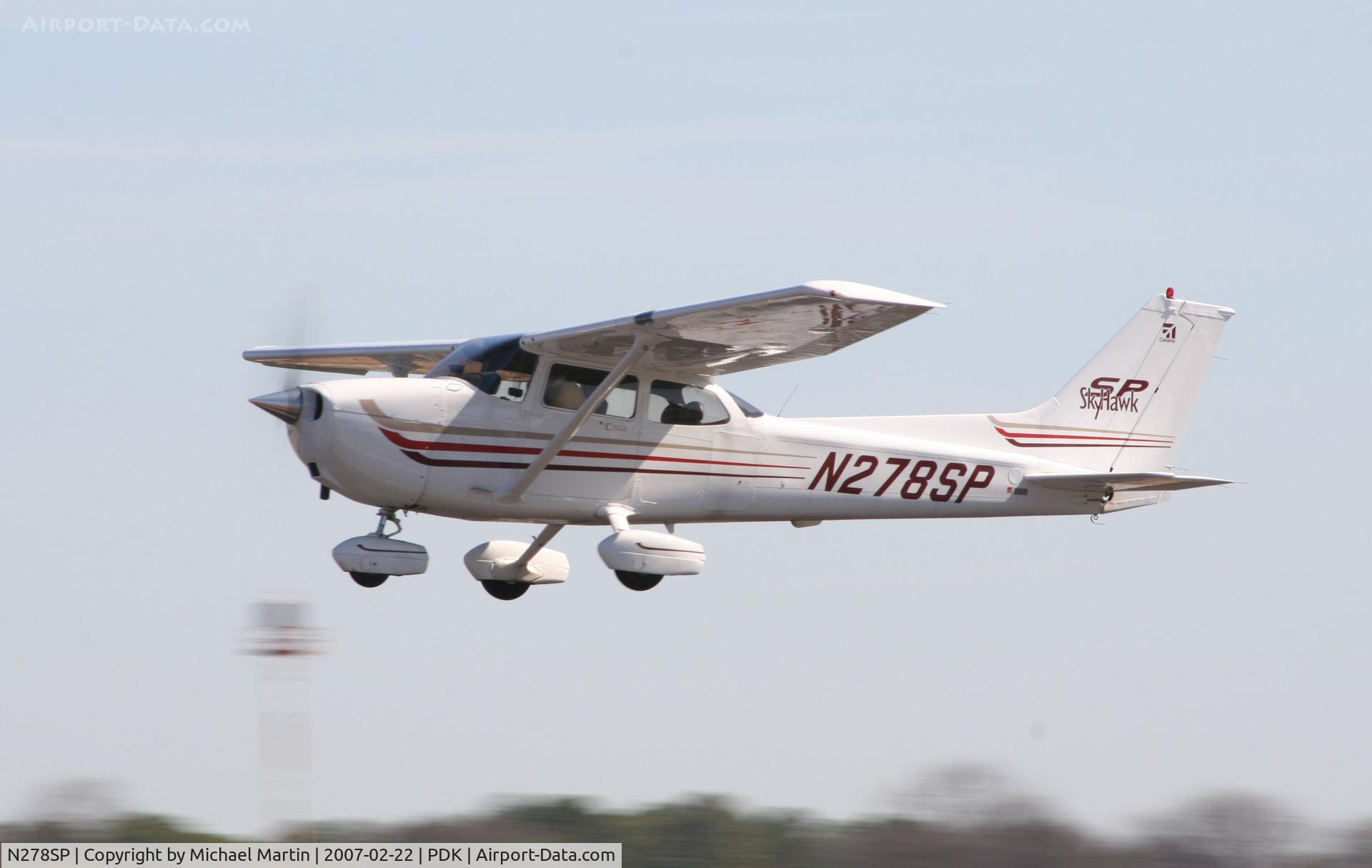 N278SP, 2003 Cessna 172S C/N 172S9474, Taking off from Runway 34
