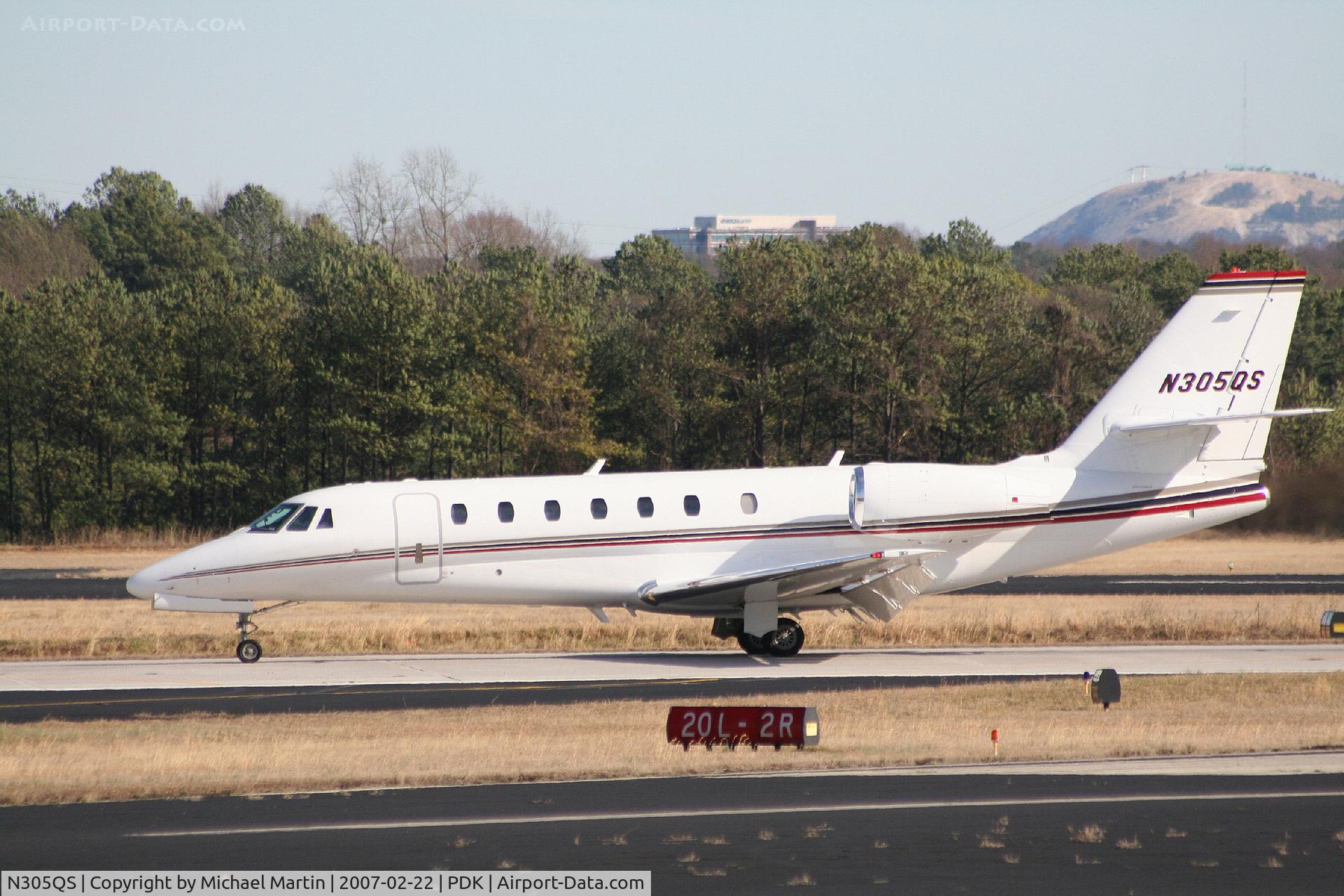 N305QS, 2006 Cessna 680 Citation Sovereign C/N 680-0088, Landing Runway 2R