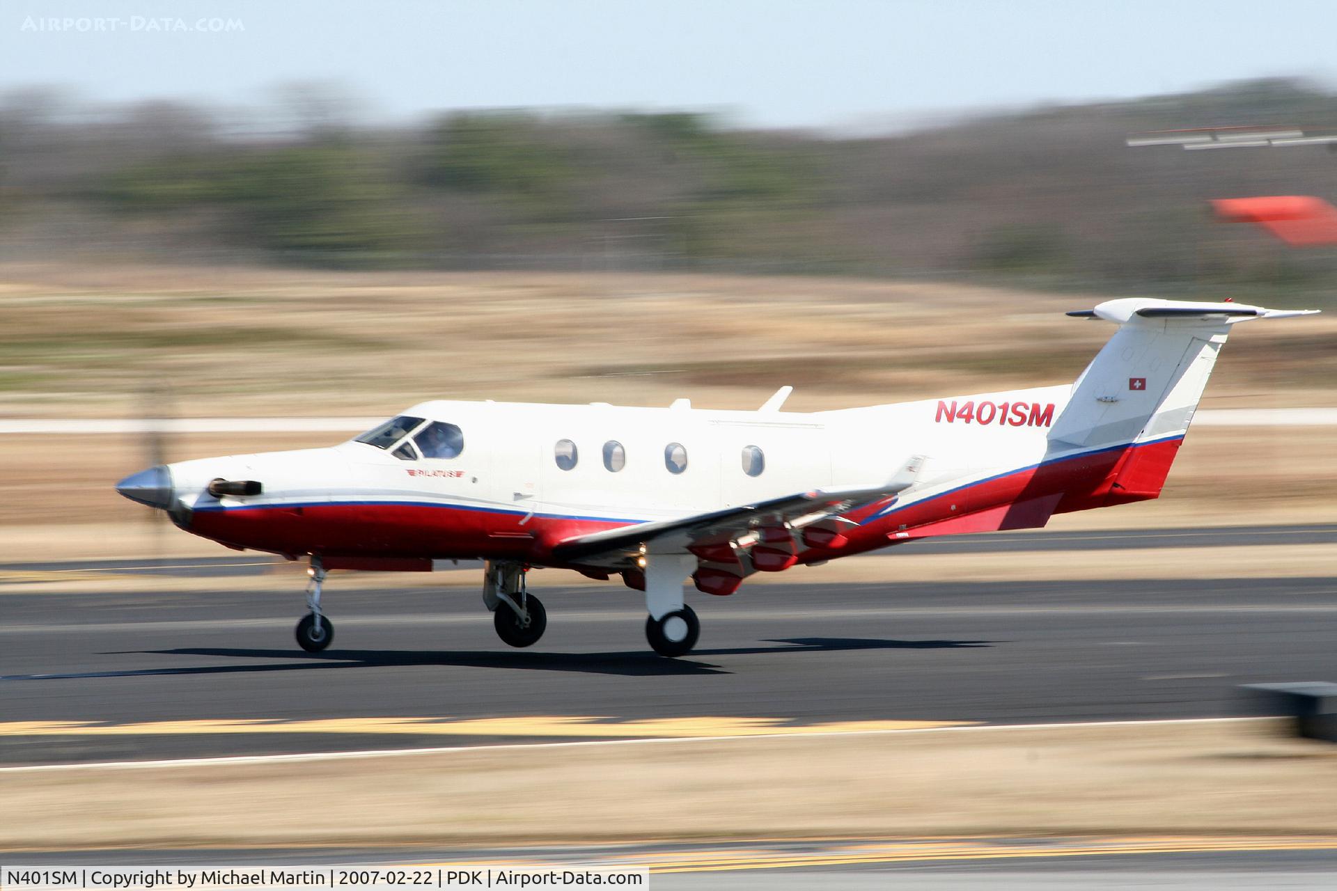 N401SM, 1999 Pilatus PC-12/45 C/N 255, Departing PDK enroute to SGJ