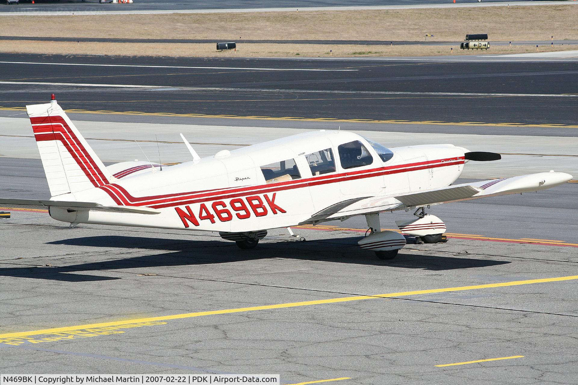 N469BK, 1969 Piper PA-32-260 Cherokee Six C/N 32-1156, Tied down @ Epps Air Service