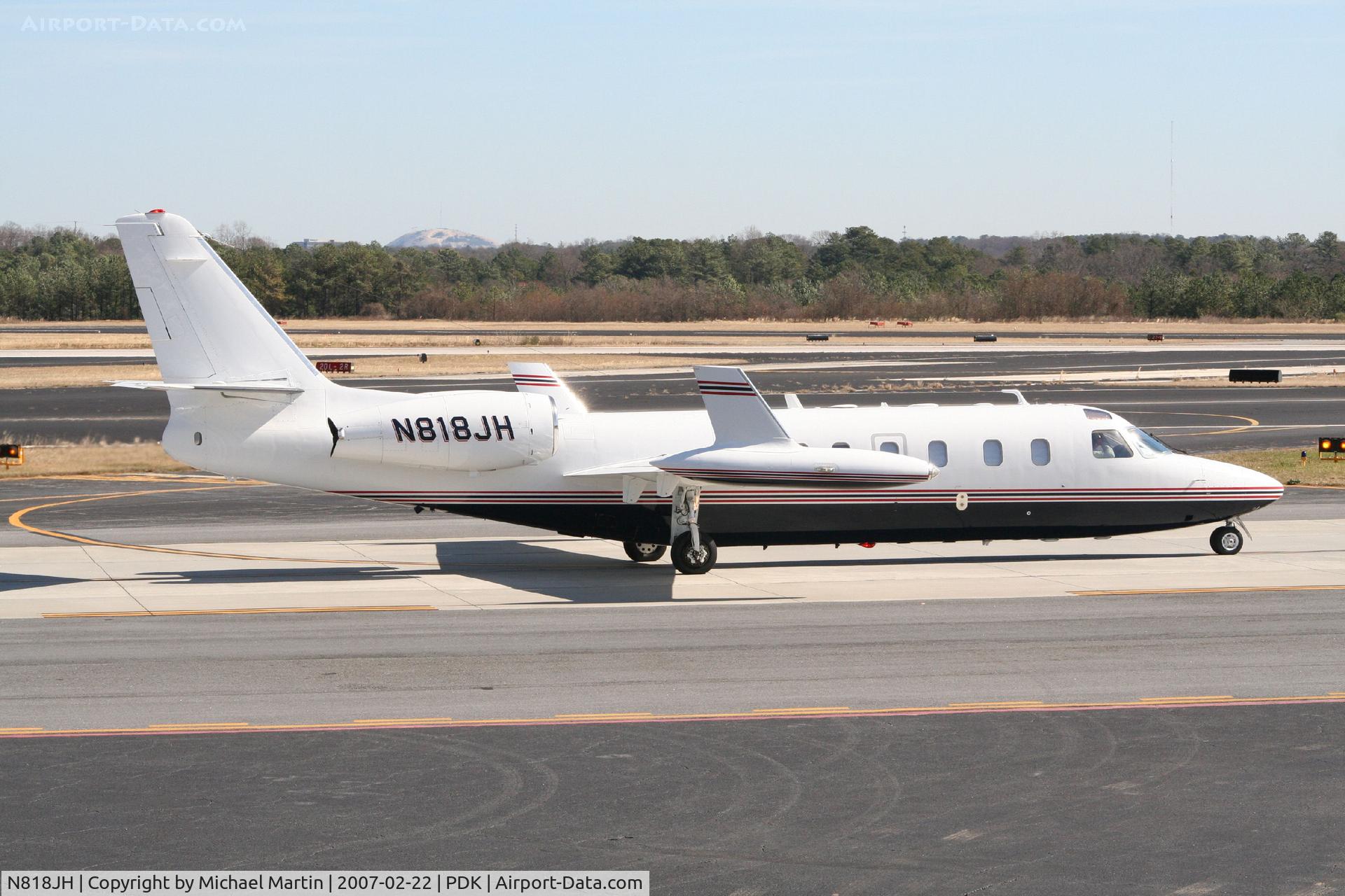 N818JH, 1981 Israel Aircraft Industries 1124A C/N 341, Taxing to Mercury Air Center