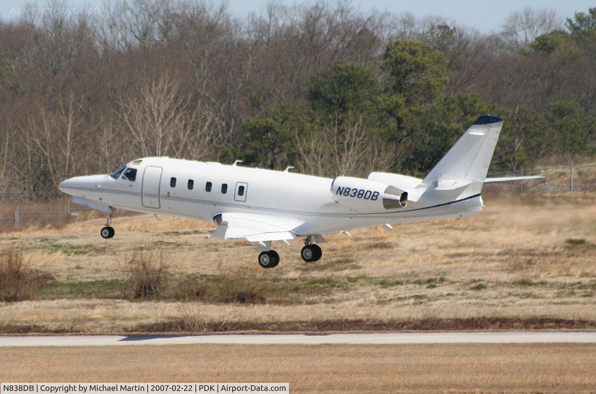 N838DB, 1997 Dassault Falcon 50 C/N 265, Departing PDK enroute to FTW