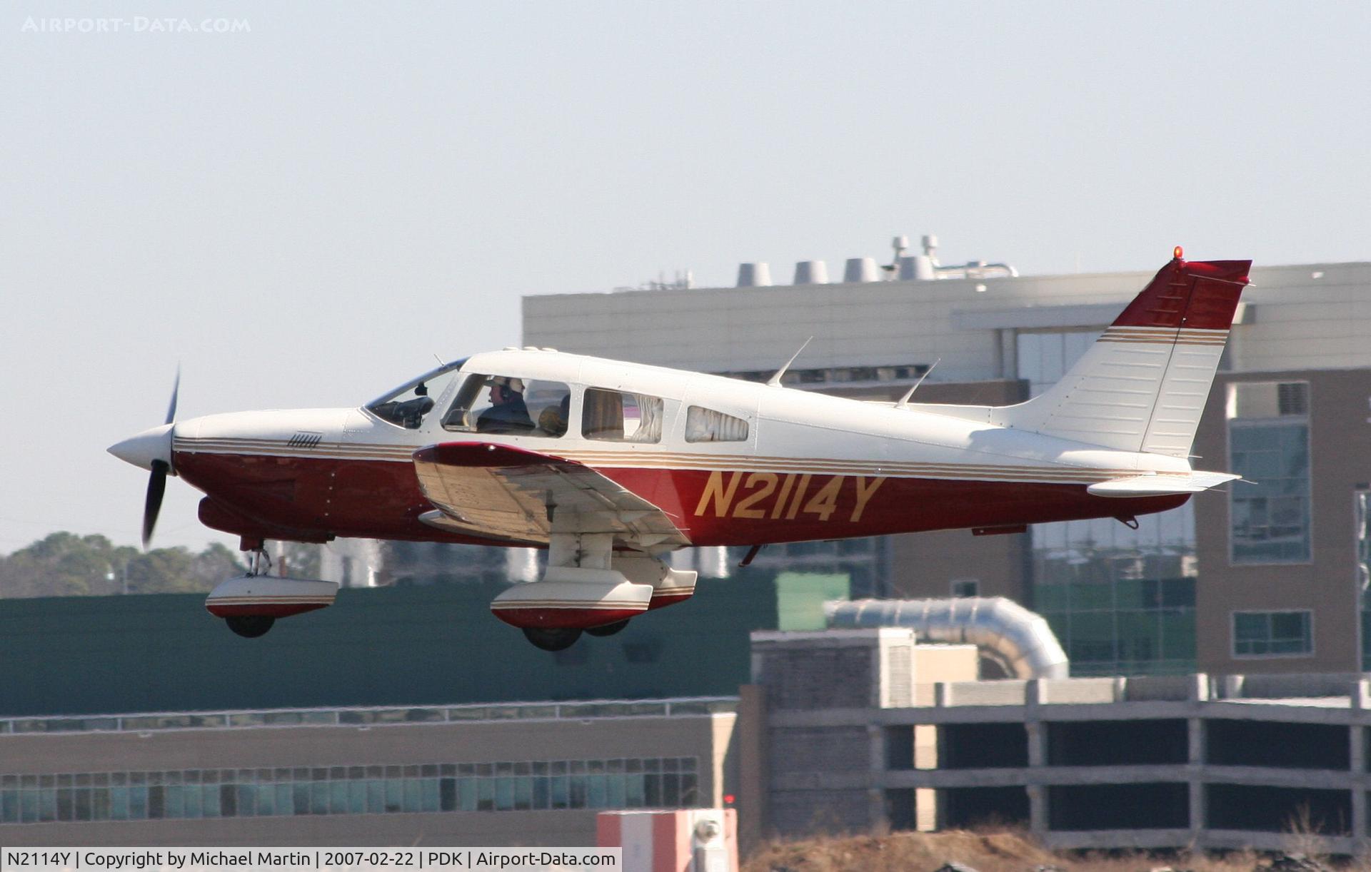 N2114Y, Piper PA-28-201T Turbo Dakota C/N 28-7921012, Taking off from Runway 34