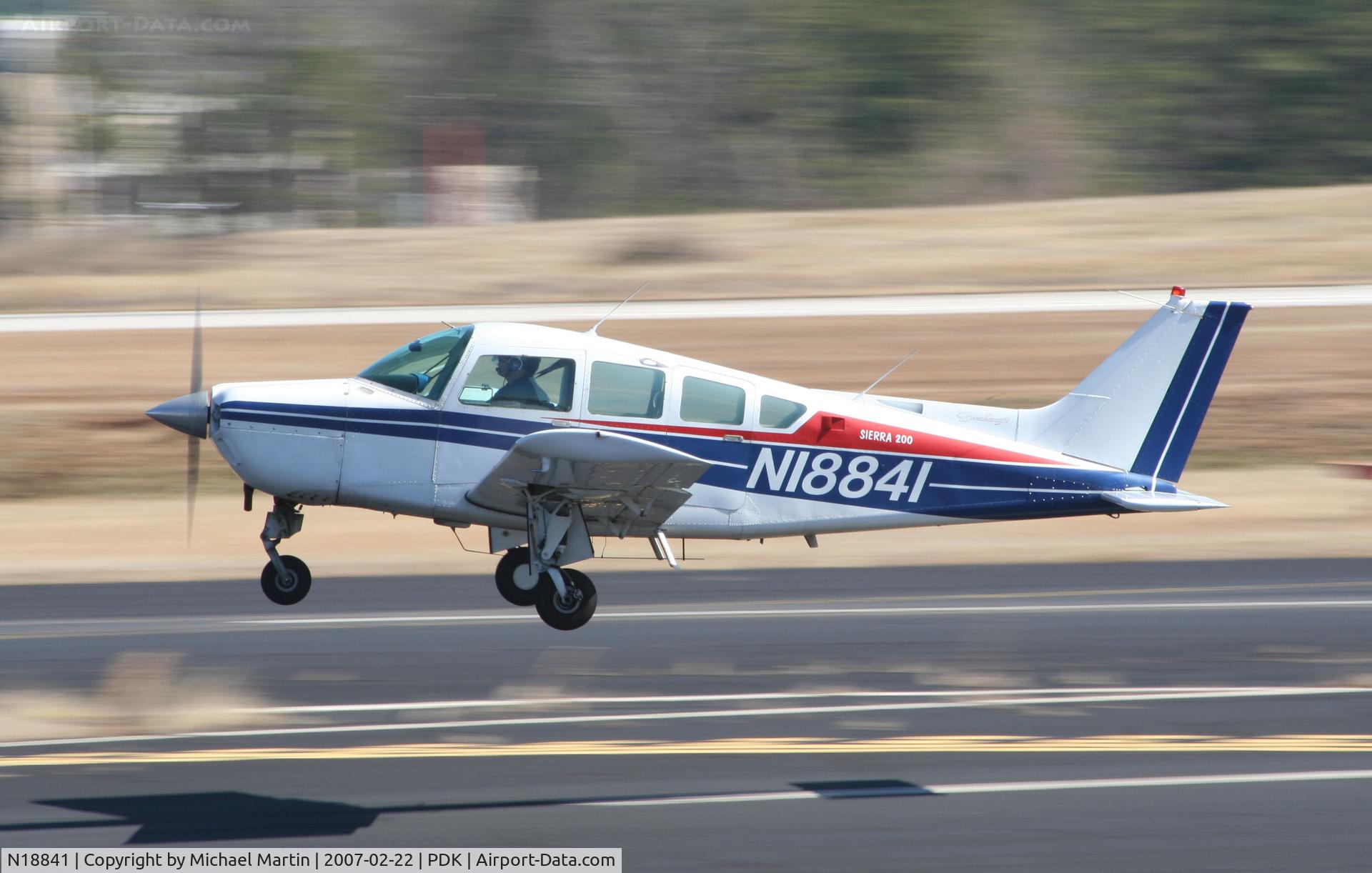 N18841, 1977 Beech C24R C/N MC-509, Taking off from Runway 34