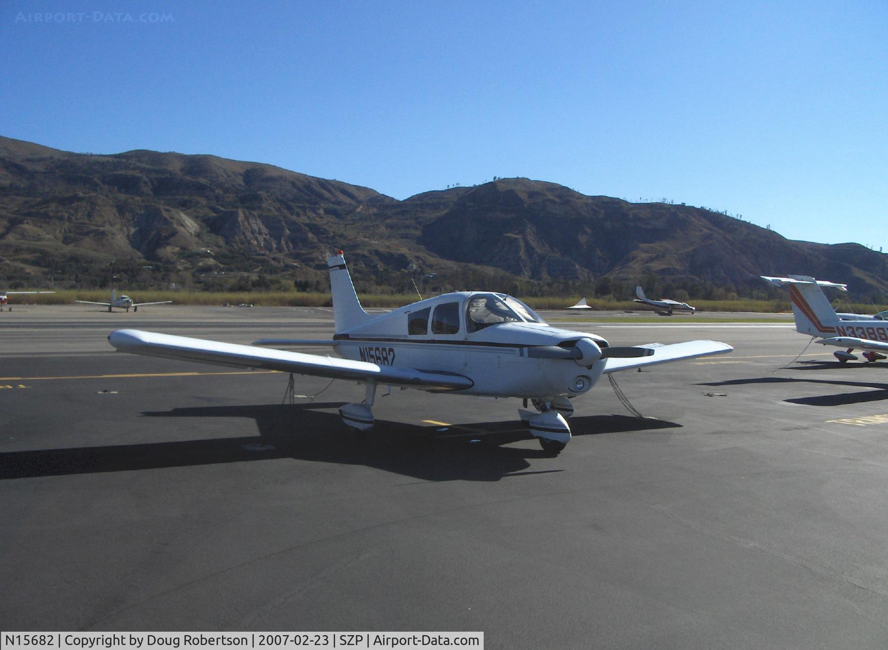 N15682, 1972 Piper PA-28-140 Cherokee C/N 28-7325135, 1972 Piper PA-28-140 CHEROKEE, Lycoming O-320-E2A 150 Hp